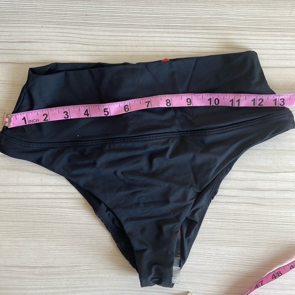 NWT Prana Black Aurelia Scrunchy Cheeky Bottom Womens Size XS UPF 50 Quick Dry - Picture 11 of 15
